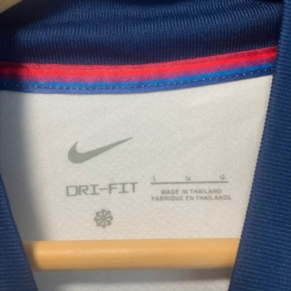 Nike England Men's White and Navy Shirt - Picture 2 of 2